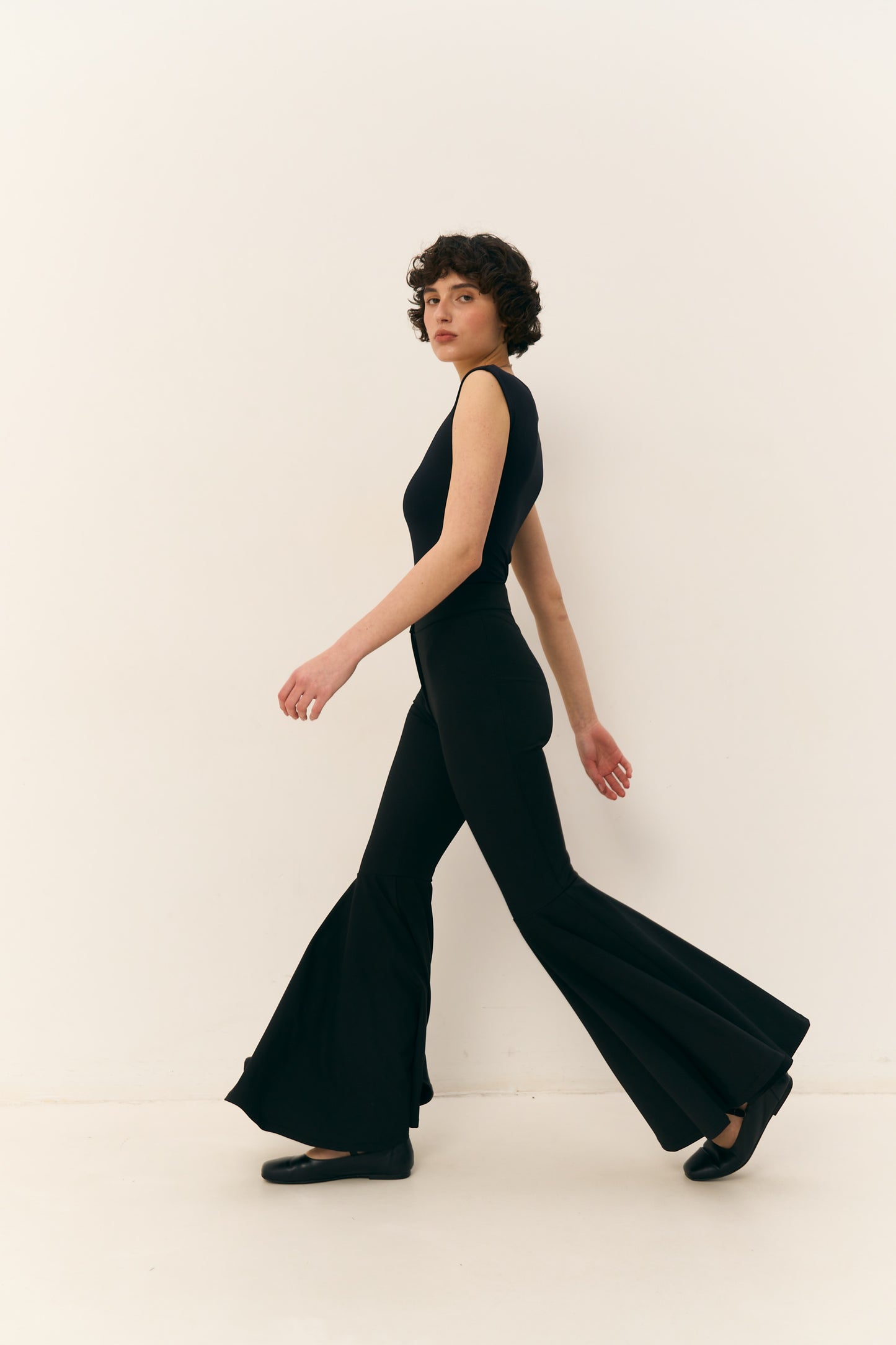 Брюки з подвійними воланами WAVE PANTS