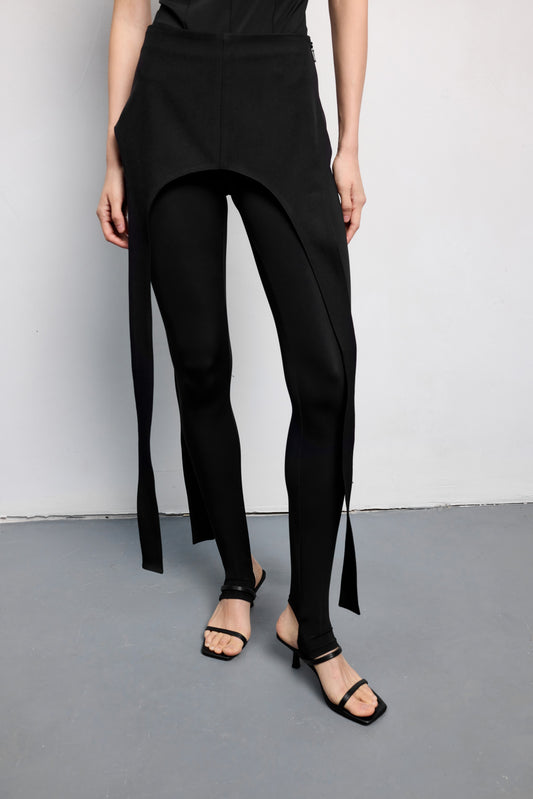 Баска чорна з вовни