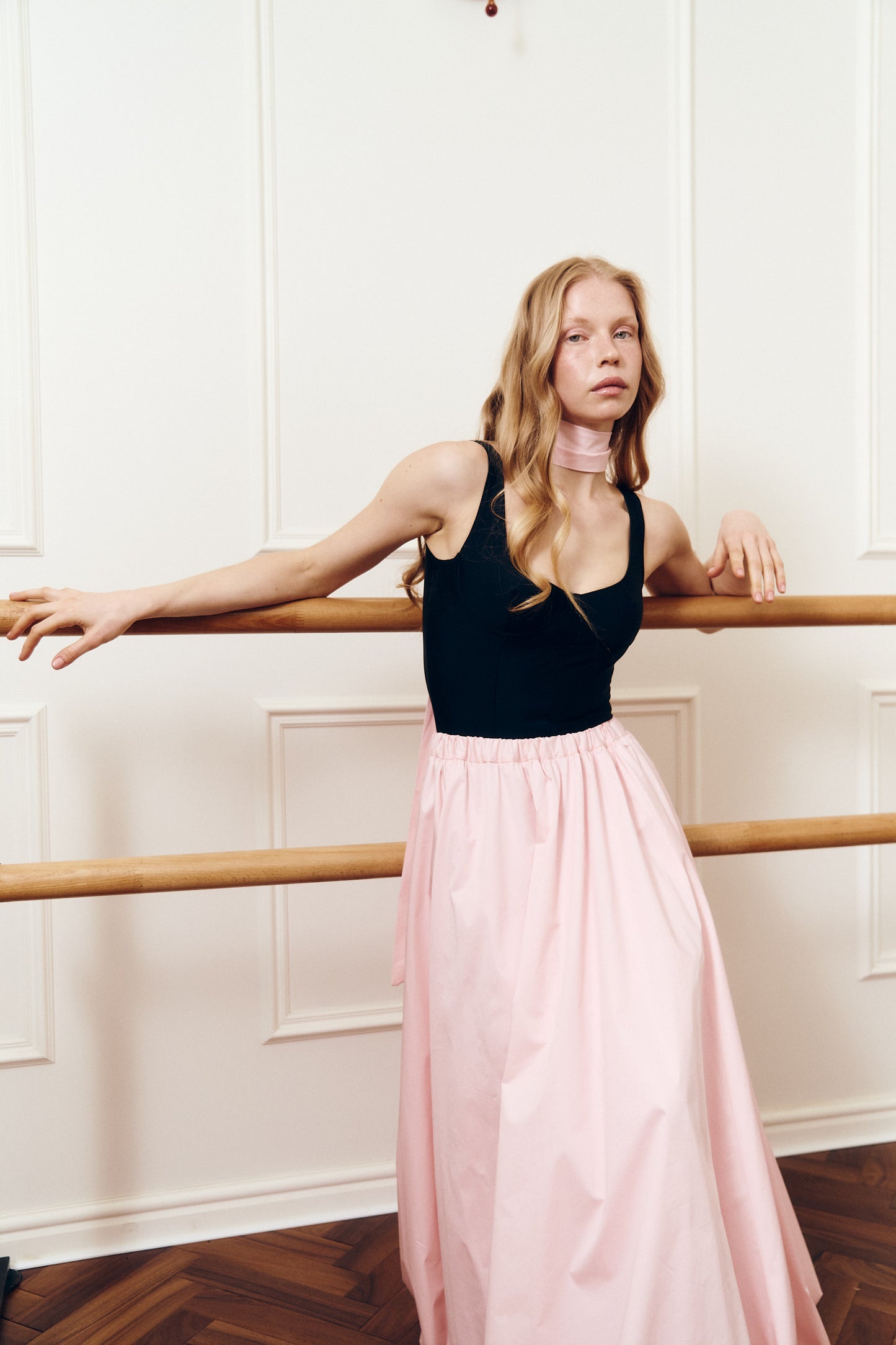 Боді на кісточках з біфлексу чорний BIFLEX ALLURE